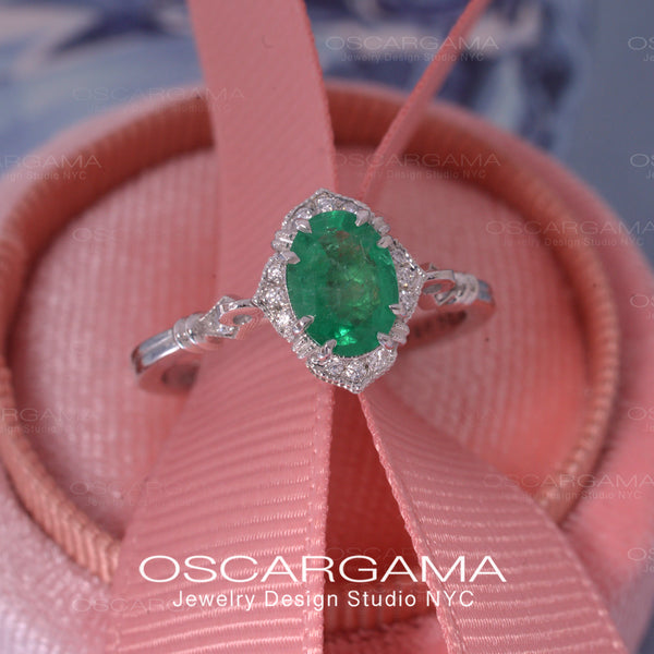 Oval Emerald Ring, 2 Carats 68 Mm Oval Cut Three Stone Style Emerald  Engagement Ring, May Birthstone Promise Ring, Green Gemstone Ring - Etsy  Denmark